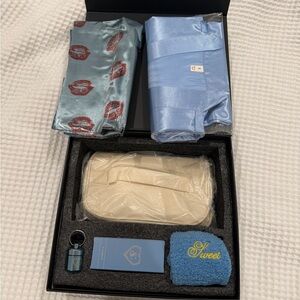 SABRINA CARPENTER SHORT N SWEET TOUR VIP MERCH 🩵